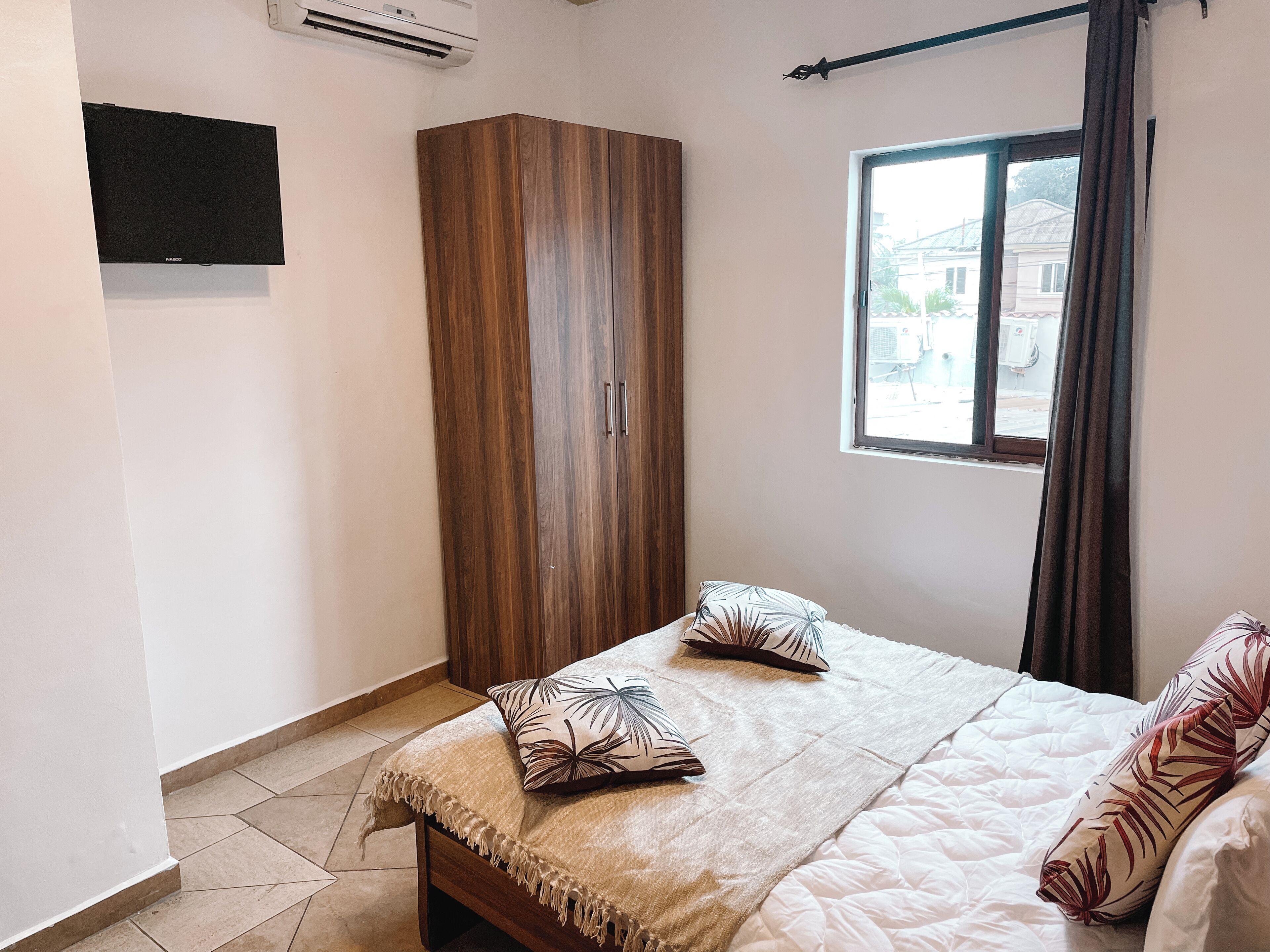 1 quarto, ferros/tábuas de passar roupa, Wi-Fi, roupa de cama