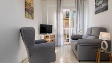 House, 3 Bedrooms | Living area