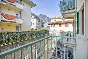 Family Apartment, Multiple Bedrooms (Ardaro 1) | Property grounds - Ardaro 1 (Riva del Garda)