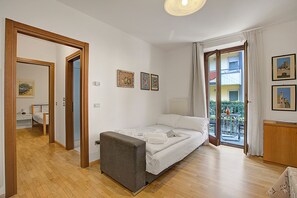 Familjelägenhet - flera sovrum (Ardaro 1) | 1 sovrum, gratis wi-fi och sängkläder