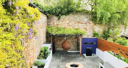 Boutique cottage in quite Center of Cathedral city of Wells , Somerset