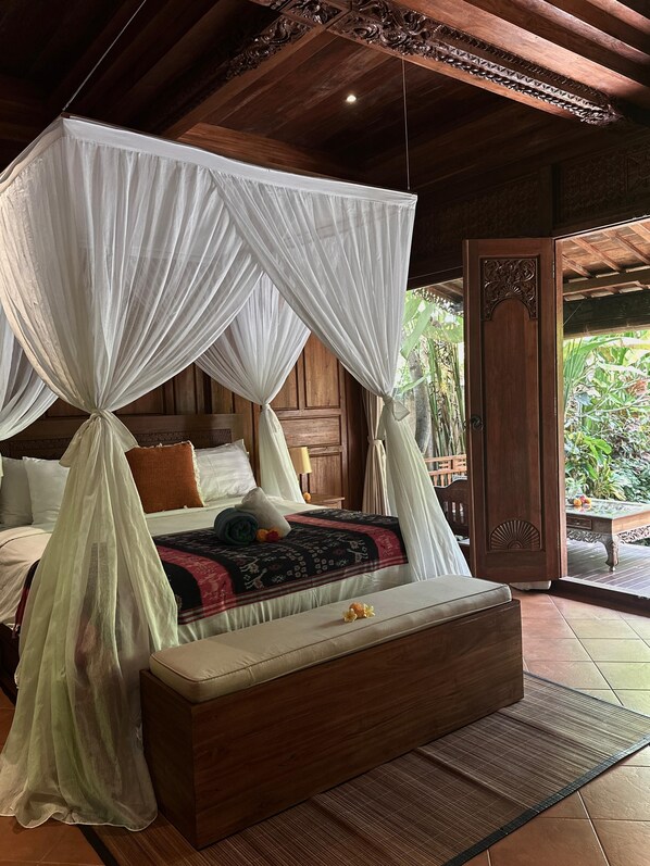Luxury Villa, Pool View - Darta Ubud Joglo Villa by EPS (Ubud)