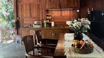 Luxury-Villa, Poolblick | Eigene Küche | Wasserkocher, Toaster