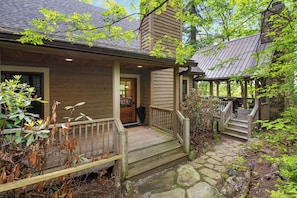 Exterior - Shortoff Mountain Out Every Window. A Hot Tub Surrounded by Flame Azaleas. | Mountain Treehouse (Highlands)