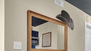 Dining - Tim McGraw Themed Apartment! (Nashville)