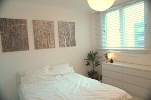 3 bedrooms, free WiFi, bed sheets - RoseBrickHouse/5mins to Terminal, Metro/Books/Cozy/8ppl/City Centre/ (서구)
