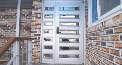 RoseBrickHouse/5mins to Terminal, Metro/Books/Cozy/8ppl/City Centre/