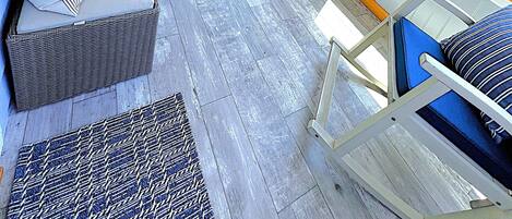 Smart-TV, peis og bøker