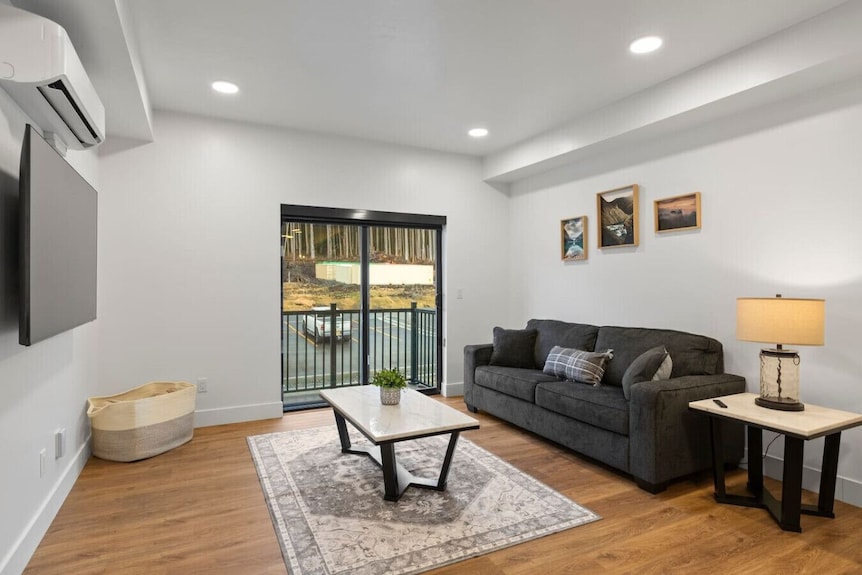 Modern Condo With Incredible Mountain Backdrop 207 - Juneau, AK