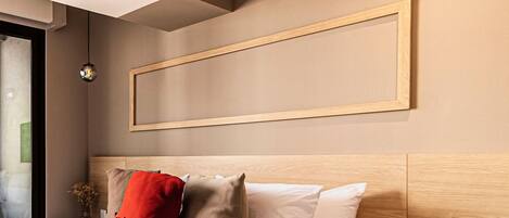 1 غرفة نوم ومكتب ومكواة/لوح كي وسرير سفر