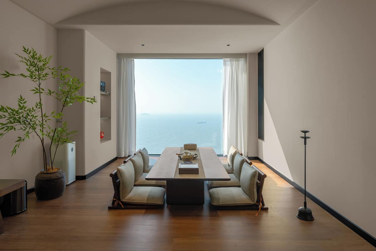 Panoramic Studio Suite, 2 Bedrooms, Ocean View, Beachfront