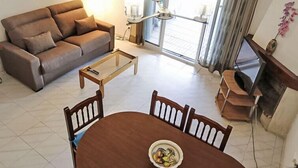 House, 4 Bedrooms, Terrace | Living area - Global Calderon de la Barca 29454 (Cambrils)
