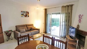 House, 4 Bedrooms, Terrace | Living area - Global Calderon de la Barca 29454 (Cambrils)