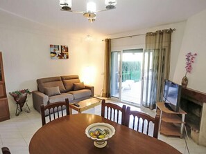 Huis, 4 slaapkamers, terras | Woonruimte