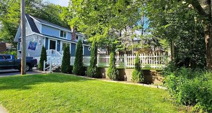 OOB family Beach House w/private yard and deck! Pet friendly, parking, 4/BR 2/BA