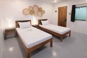Standard Room | Free WiFi, bed sheets