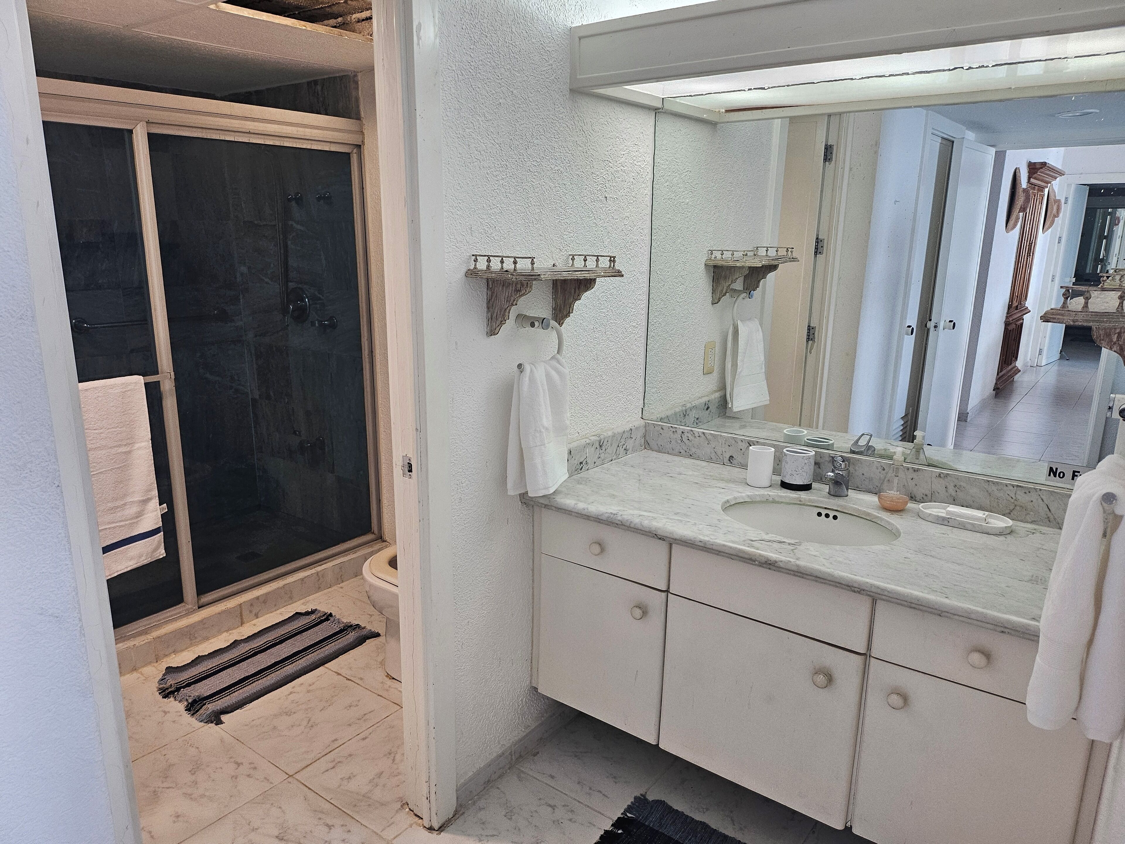 Photo - Tropical Paradise Getaway in Acapulco with Private Infinity Pool