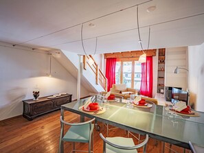 Dining - Chesa Alossa by Interhome (La Punt-Chamues-ch)
