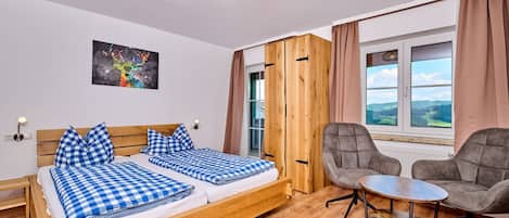 7 Schlafzimmer, Internetzugang