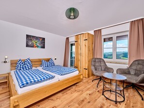 5 bedrooms, internet