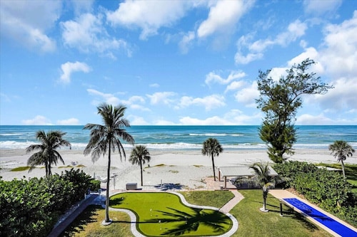 Sunset and Beach view unit 402