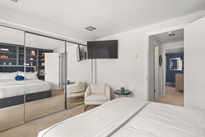 2 bedrooms, desk, iron/ironing board, free WiFi