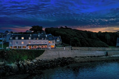 Hôtel la Baie des Anges, son SPA marin et sa piscine couverte et chauffée