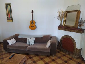 Televisión, libros, estéreo