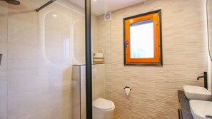 Shower, towels