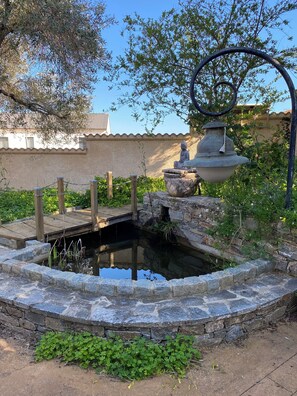 Property grounds - 4/6-person apartment with garden area (Penta-di-Casinca)