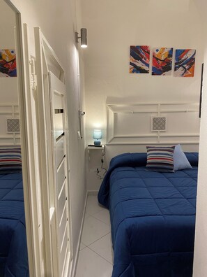 1 quarto, Wi-Fi de cortesia, roupa de cama