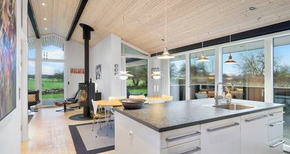 "Erlinda" - 600m from the sea by Interhome