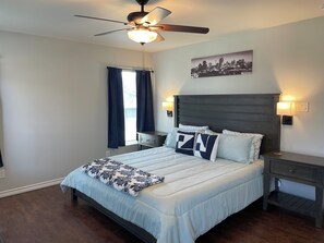 4 habitaciones, tabla de planchar con plancha y cuna de viaje 