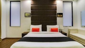 Premium bedding, free minibar, desk, laptop workspace