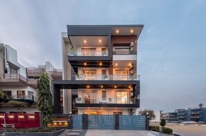 Front of property - Hotel Florence and Banquets By Elite Sol (Gurugram)