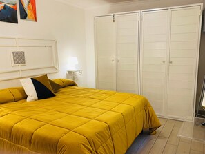 1 bedroom, free WiFi, bed sheets