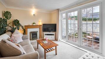 Rumah | 2 kamar tidur dan meja kerja