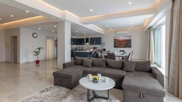 Televisión de pantalla plana de 21 pulgadas con canales digitales