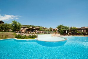 Pool - Apartment in residence with pool (Villasimius)