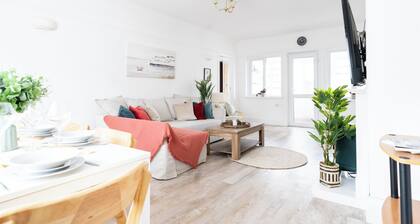 Stunning 3 Bed Home in Sandbanks