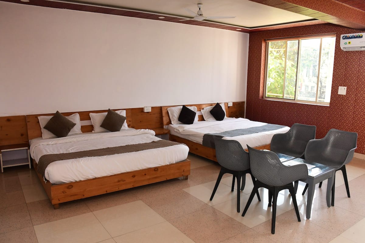 Quad Family Room