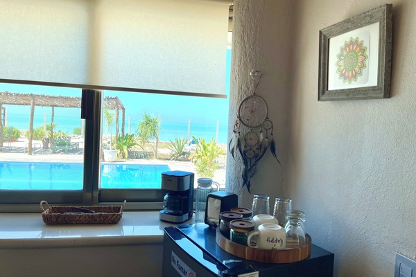 Junior Suite, 1 King Bed, Private Bathroom, Sea View | Coffee and/or coffee maker