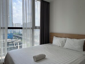 2 bedrooms, iron/ironing board, bed sheets - Cozy 2-bedroom apartment in amazing Hà Nội with fitness room, AC (Hà Nội)