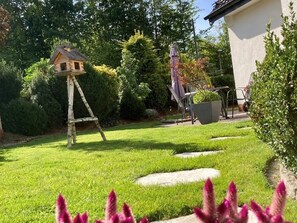 Property grounds - Holiday Home with Garden, Terrace and Wi-Fi (Sundern)