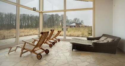 Apartment 'Ostseeblick Fewo 6' with Private Terrace, Balcony and Wi-Fi