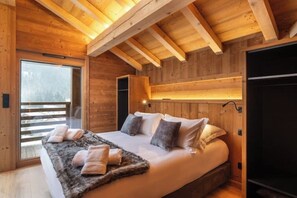 5 عدّة غرف نوم وواي فاي وملاءات أسرّة