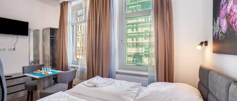 1 habitación, wifi gratis y ropa de cama