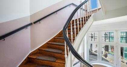 Ferienwohnung 'Mit 2 Schlafzimmern 2' mit Balkon und Wi-Fi