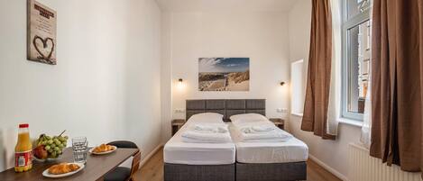 1 bedroom, free WiFi, bed sheets