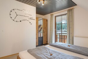 2 bedrooms, free WiFi, bed sheets - Apartment '1, 44qm' with Shared Terrace, Shared Garden and Wi-Fi (Titisee-Neustadt)